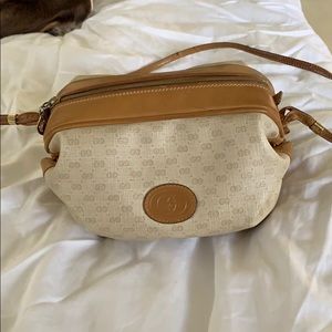 Gucci vintage round bag